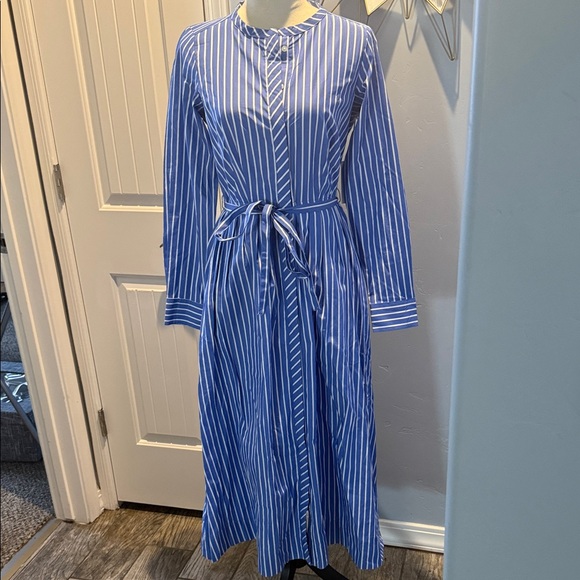 Free Assembly Dresses & Skirts - Free Assembly Blue Striped Long Sleeve Dress.  100% Cotton